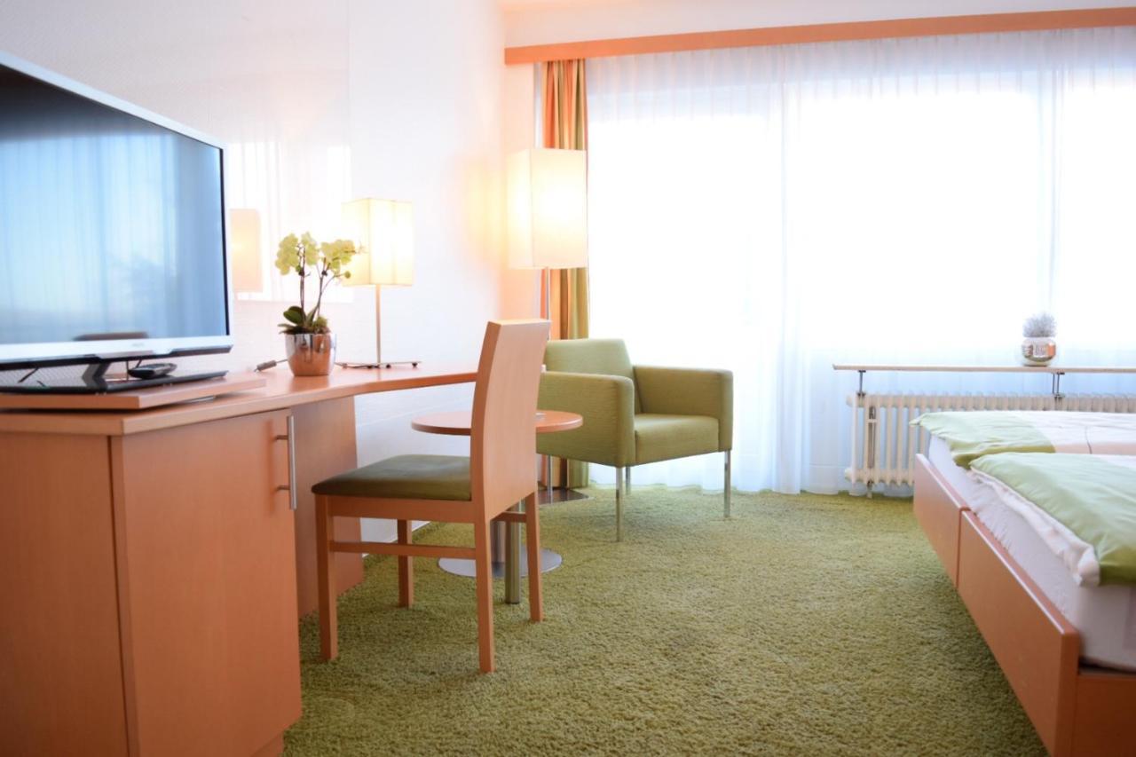 האטינגן Hotel An De Kruepe מראה חיצוני תמונה